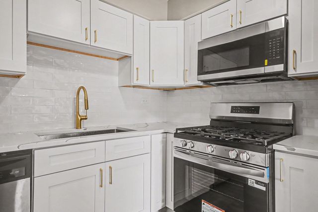 17975 Amherst Court 203, Country Club Hills, IL 60478
