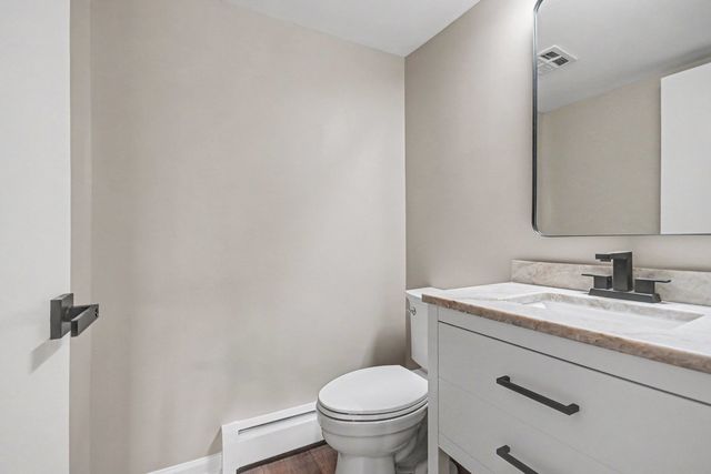 17975 Amherst Court 203, Country Club Hills, IL 60478