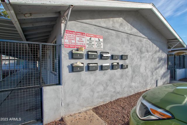 206 E Jones Avenue 11SH, Phoenix, AZ 85040
