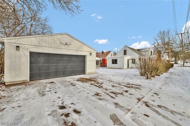 926 Winton Avenue, Akron, OH 44320