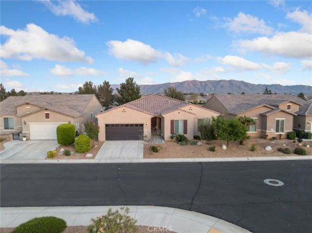 19255 Castana Street, Apple Valley, CA 92308