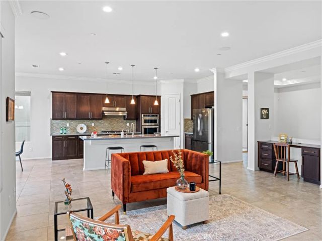 19255 Castana Street, Apple Valley, CA 92308