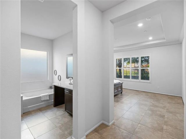 19255 Castana Street, Apple Valley, CA 92308