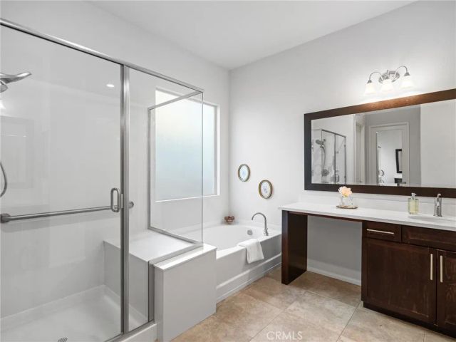 19255 Castana Street, Apple Valley, CA 92308