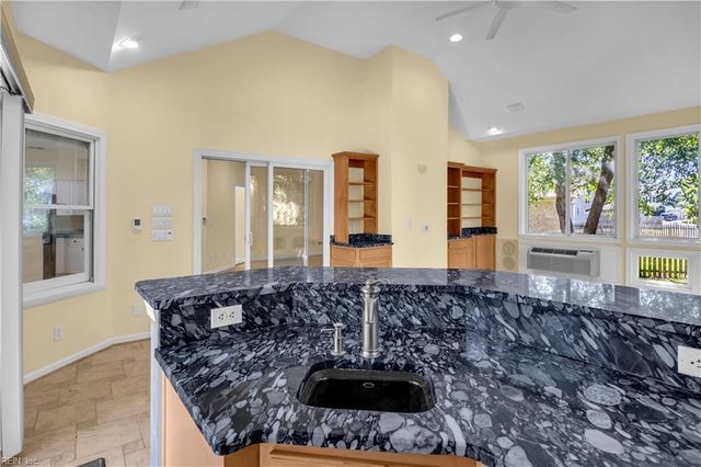 1096 Meadow Grove TRL, Virginia Beach, VA 23455