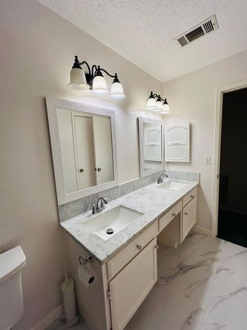 3110 Settlers Way Boulevard, Sugar Land, TX 77479