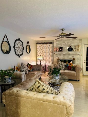 3110 Settlers Way Boulevard, Sugar Land, TX 77479