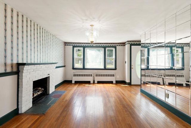 24 Hillside Avenue, Holbrook, MA 02343