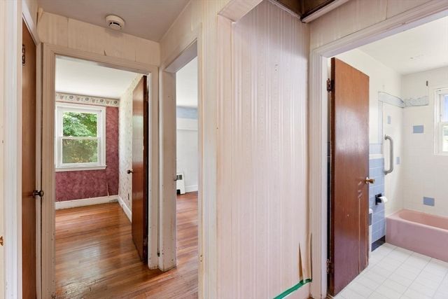 24 Hillside Avenue, Holbrook, MA 02343
