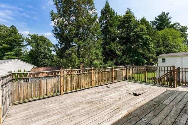 24 Hillside Avenue, Holbrook, MA 02343