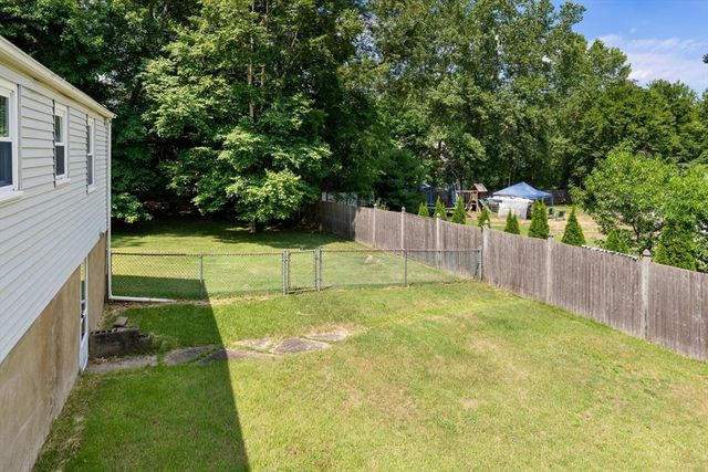 24 Hillside Avenue, Holbrook, MA 02343