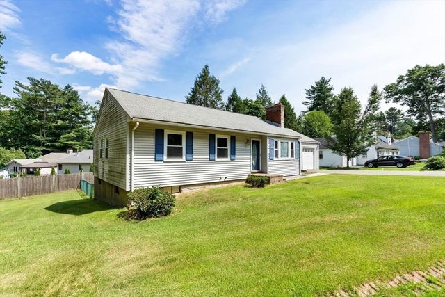 24 Hillside Avenue, Holbrook, MA 02343