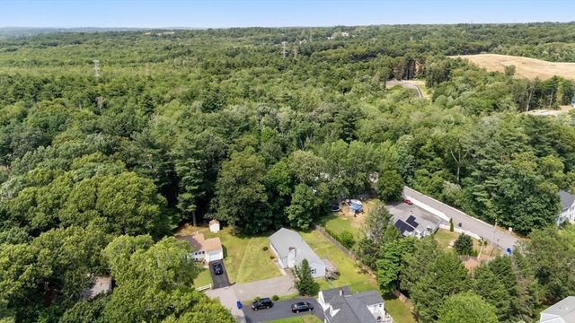 24 Hillside Avenue, Holbrook, MA 02343