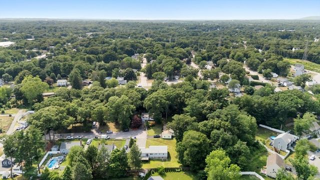 24 Hillside Avenue, Holbrook, MA 02343