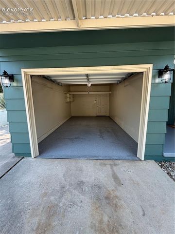 253 Everett Drive, Colorado Springs, CO 80911