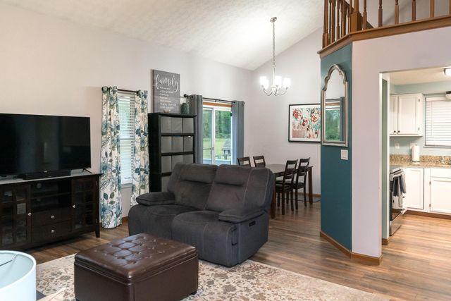 492 Rambling Brook Drive, Pickerington, OH 43147