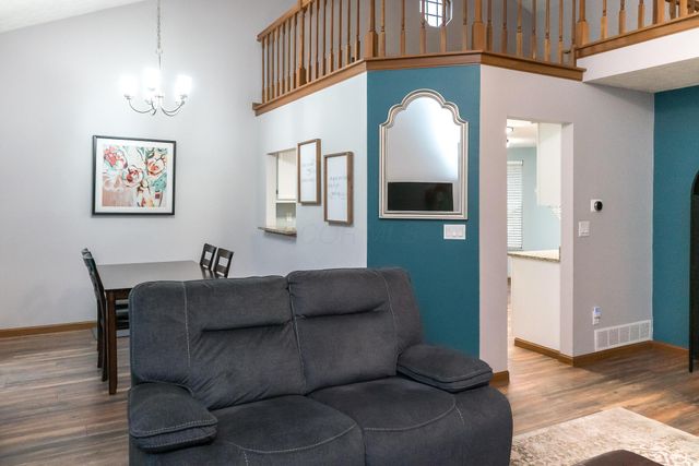 492 Rambling Brook Drive, Pickerington, OH 43147