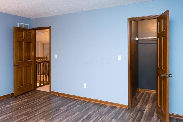 492 Rambling Brook Drive, Pickerington, OH 43147