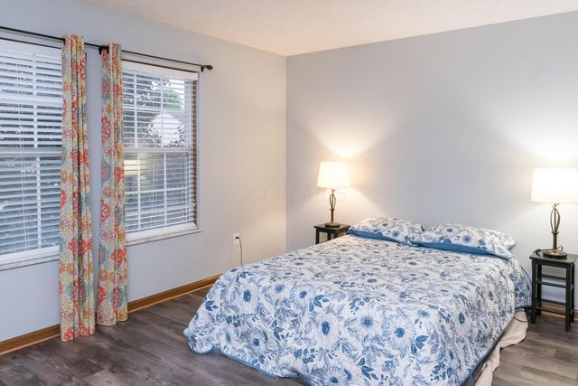 492 Rambling Brook Drive, Pickerington, OH 43147