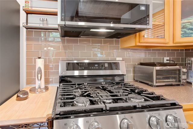 62307 Meadow Way E, Greenwater, WA 98022