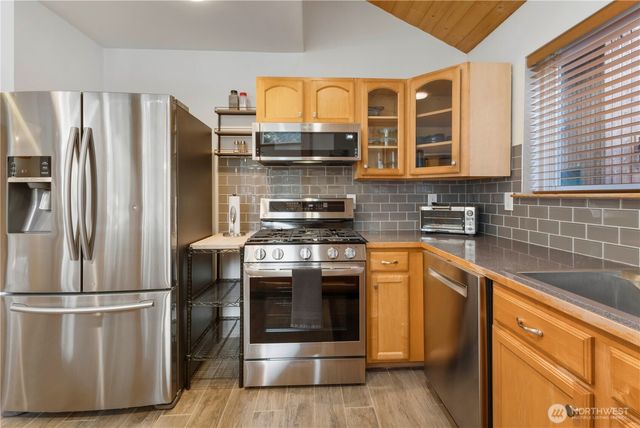 62307 Meadow Way E, Greenwater, WA 98022