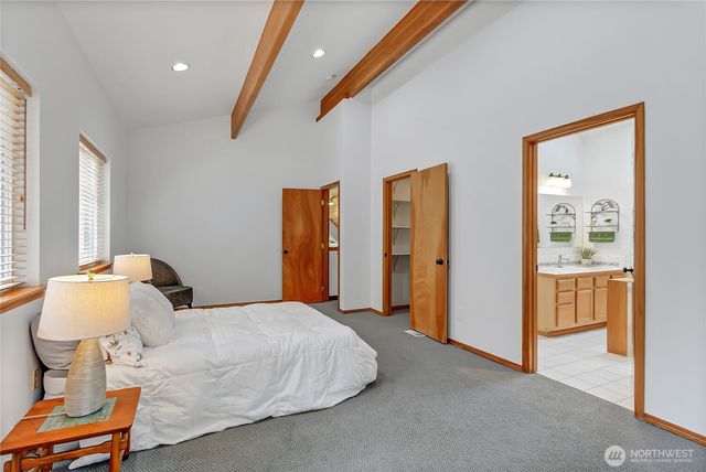 62307 Meadow Way E, Greenwater, WA 98022