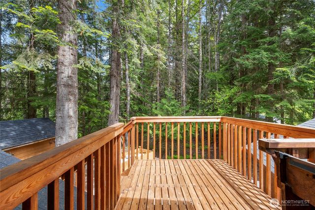 62307 Meadow Way E, Greenwater, WA 98022