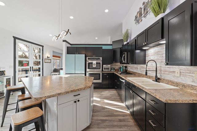 4013 WINEBERRY LN, Rapid City, SD 57703