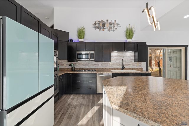 4013 WINEBERRY LN, Rapid City, SD 57703