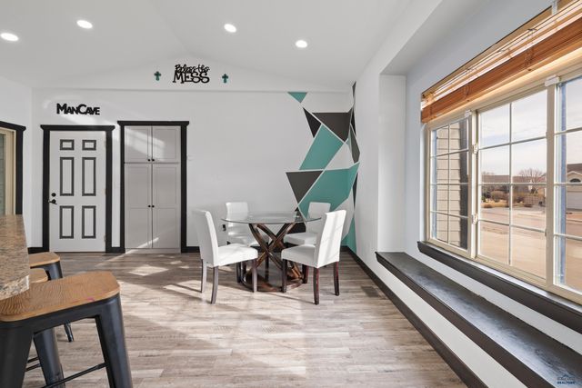 4013 WINEBERRY LN, Rapid City, SD 57703