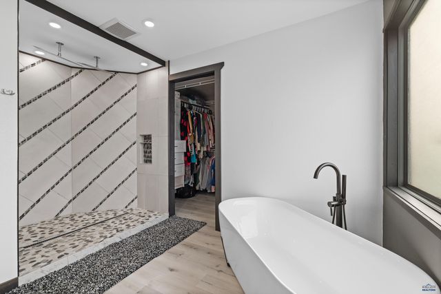 4013 WINEBERRY LN, Rapid City, SD 57703