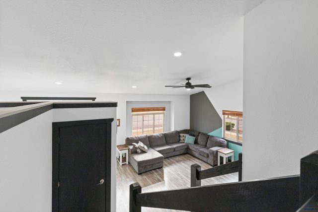 4013 WINEBERRY LN, Rapid City, SD 57703