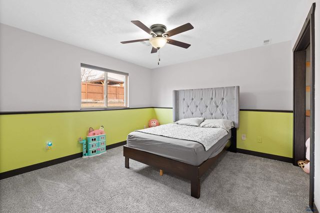 4013 WINEBERRY LN, Rapid City, SD 57703