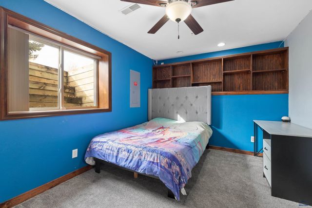 4013 WINEBERRY LN, Rapid City, SD 57703