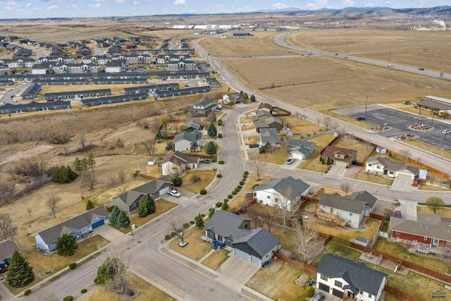 4013 WINEBERRY LN, Rapid City, SD 57703