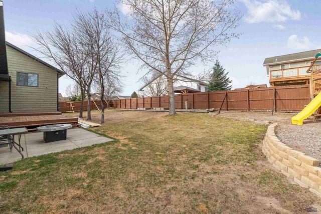 4013 WINEBERRY LN, Rapid City, SD 57703