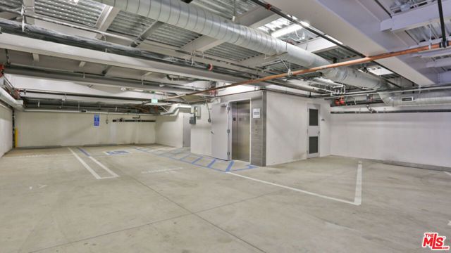 1424 S BENTLEY Avenue 402, Los Angeles, CA 90025