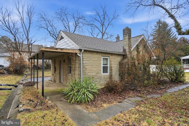 8716 MARAVOSS LN, Parkville, MD 21234