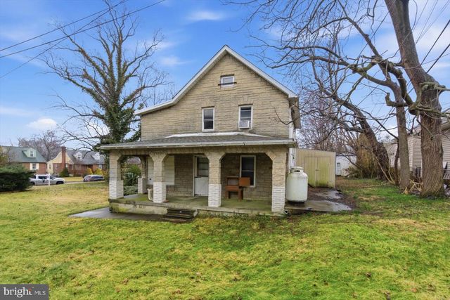 8716 MARAVOSS LN, Parkville, MD 21234