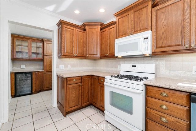 1507 Maplewood, La Verne, CA 91750