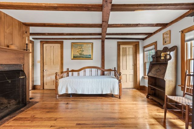 55 Garrison St, Groveland, MA 01834