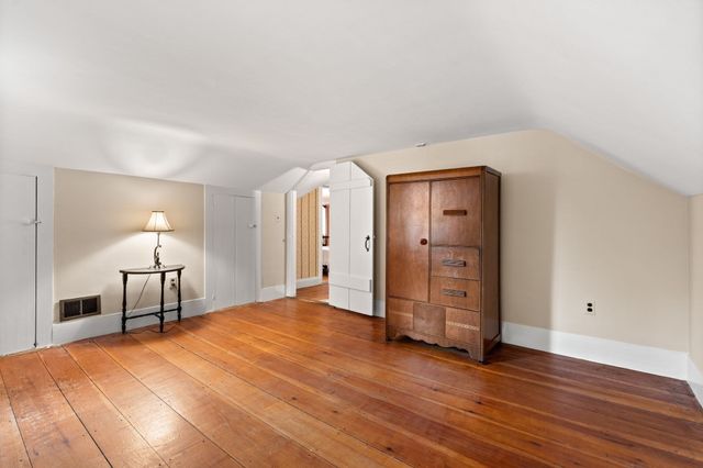 55 Garrison St, Groveland, MA 01834