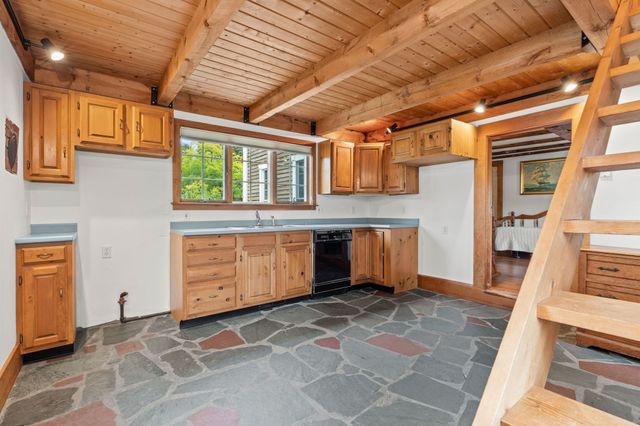 55 Garrison St, Groveland, MA 01834