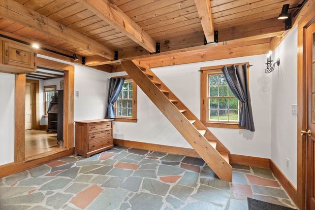 55 Garrison St, Groveland, MA 01834