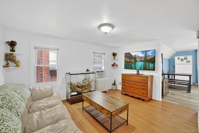 140 Beekman Avenue, Sleepy Hollow, NY 10591