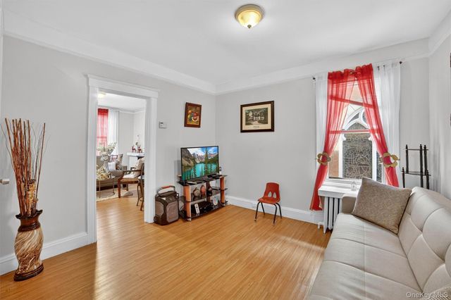 140 Beekman Avenue, Sleepy Hollow, NY 10591