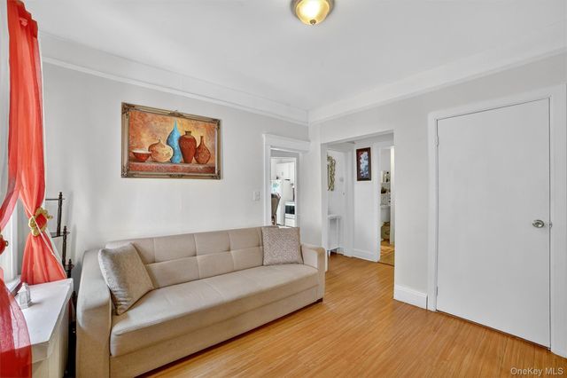 140 Beekman Avenue, Sleepy Hollow, NY 10591