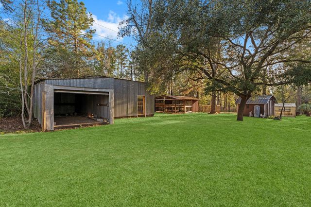 303 W Rollingwood Street, Pinehurst, TX 77362