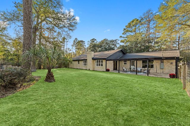 303 W Rollingwood Street, Pinehurst, TX 77362