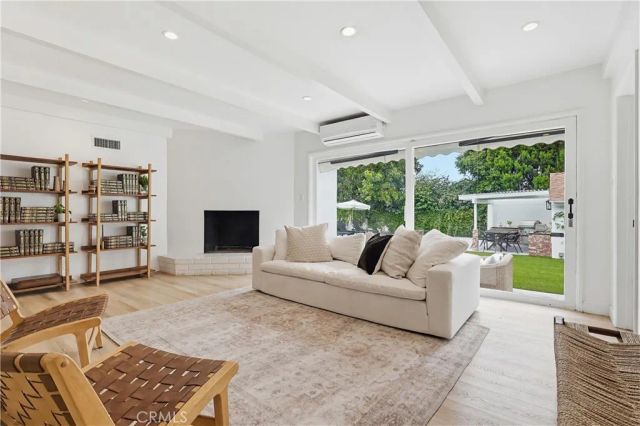 12836 Waddell, Valley Village, CA 91607